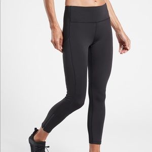Athleta Ultimate Run 7/8 Tight